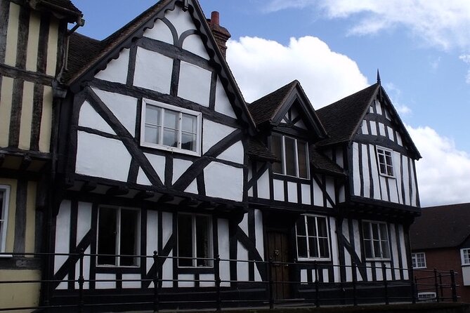 Warwickshire & Stratford-Upon-Avon Self-Guided Audio Tours - Common Questions