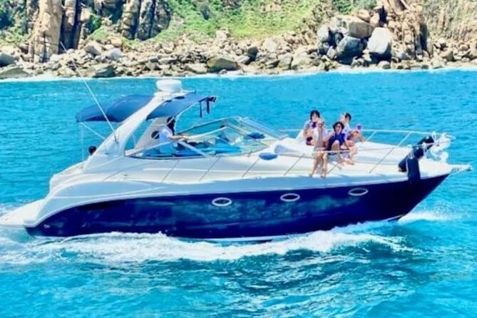 Whale Watching & Snorkeling Private Yacht Tour Cabo With Food & Drinks - Common Questions