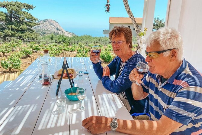 Wine Tasting Walk in Pini - Cancellation Policy and Important Information