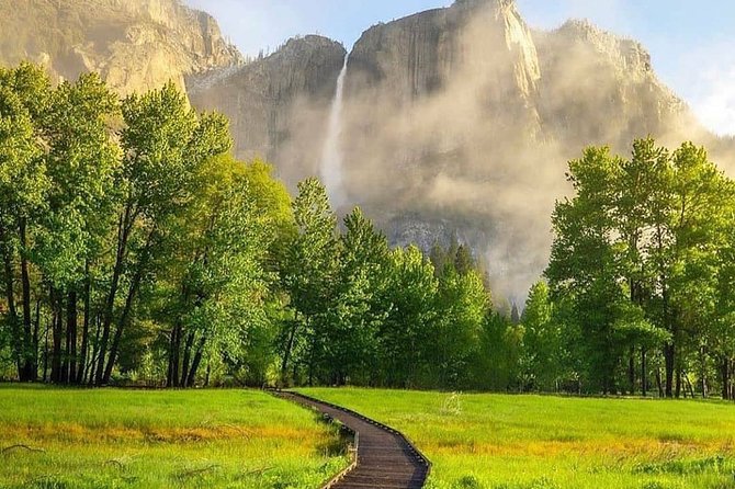 Yosemite National Park & Giant Sequoias 2-Day Semi-Guided Tour - The Sum Up