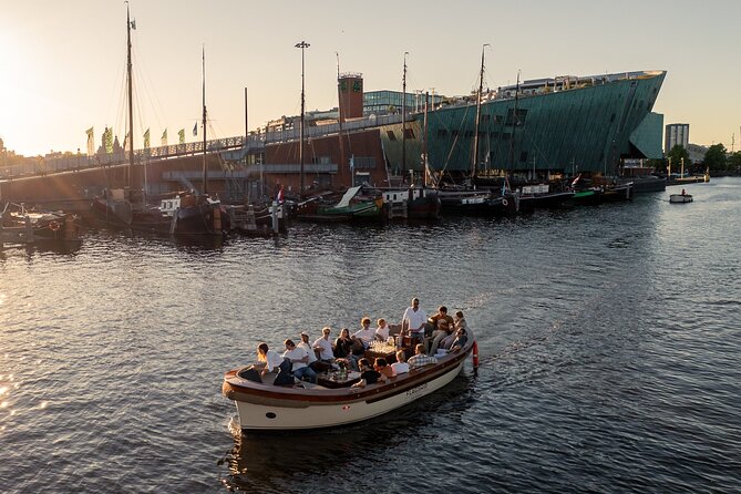2 Hour Exclusive Canal Cruise: Including Drinks & Live Guide - How to Make the Most of Your Canal Cruise Experience