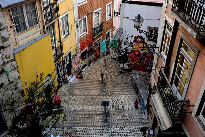 2 Hr City Tuk Tuk Tour of Lisbon - The Sum Up