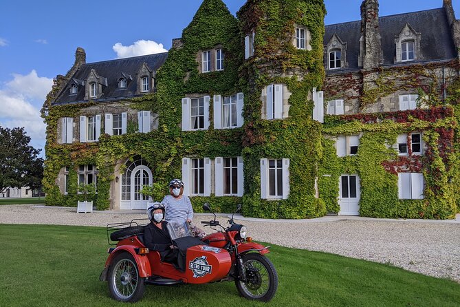 2 in 1 - Visit of Bordeaux and Excursion in a Vineyard - The Sum Up