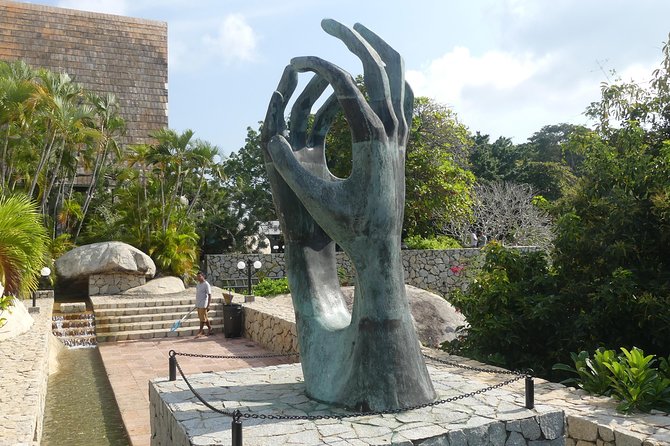 4hr City Tour For Cruises or Hotels Diver Peace Chapel & Mural - The Sum Up