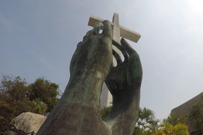 4Hrs City Tour Exclusively for Hotels, Divers, Chapel & Mural. - The Sum Up