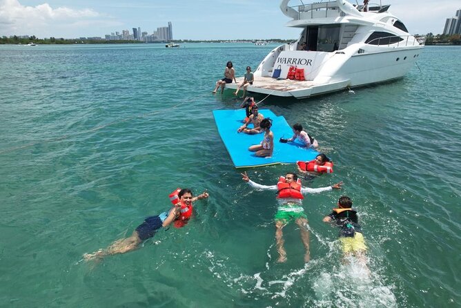 65ft Yacht Charter in Miami - Weather Policy