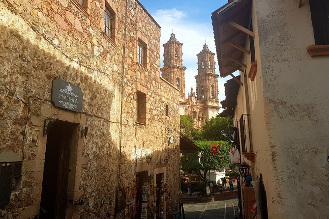 Acapulco to Taxco Private Full-Day Trip by Van - Common Questions