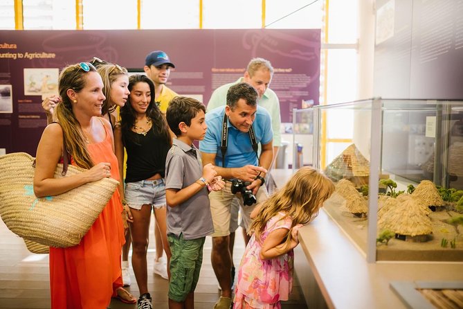 Aruba Downtown Historic and Cultural Walking Tour - Access to Over 30 Amazing Sites