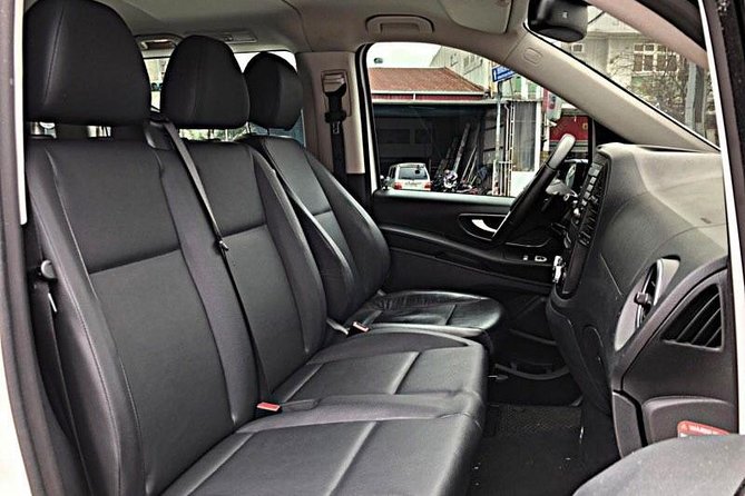 Bruns 9 Seater, Charter Tour, Business Transfer, Airport Transfer, Round-The-Island Charter Tour - Outstanding Service for Business Travelers