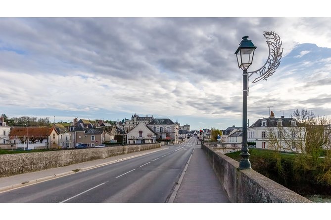 Christmas Walking Photography Tour of Amboise - Admission Ticket: Free