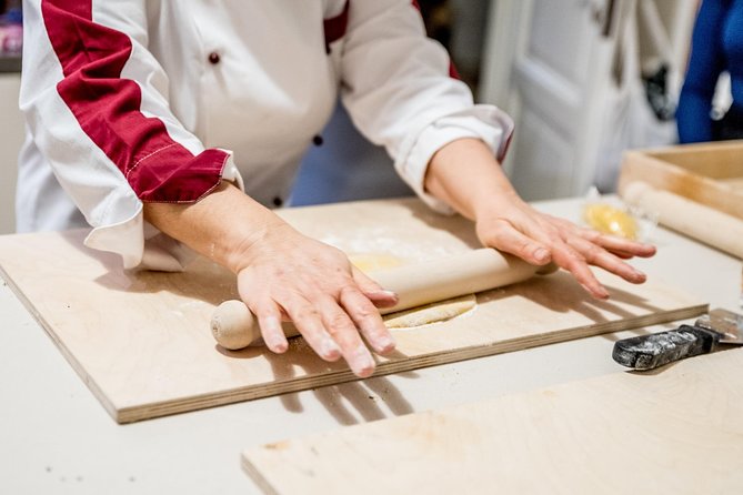 Cooking CLAss and Home Made Pasta in Florence With LA Vivandiera! - Booking and Pricing Information