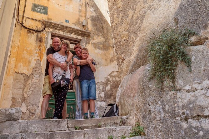 Corfu Photoshoot Session With Private Photographer - Common Questions