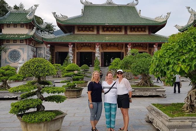 DA NANG NIGHTLIFE Tour With MARBLE MOUNTAIN ,MONKEY MOUNTAIN & DRAGON BRIDGE - Common Questions