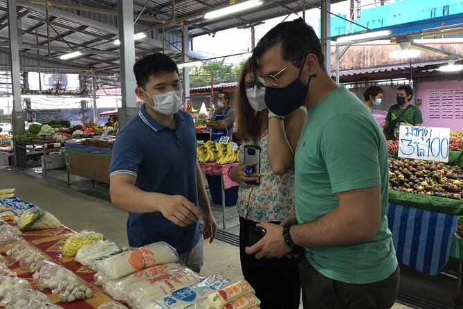 คลาสการทำอาหารไทยในภูเก็ตโดย Tony - The Sum Up