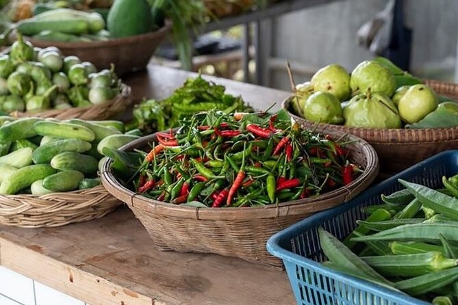 แปลเป็นภาษาอังกฤษ: Thai Street Food & Morning Market Walking Tour in Hua Hin - The Sum Up
