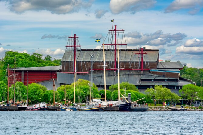 Eco Bike Tour of Stockholm Old Town, Djurgarden, Nature - Tour Duration and Ending
