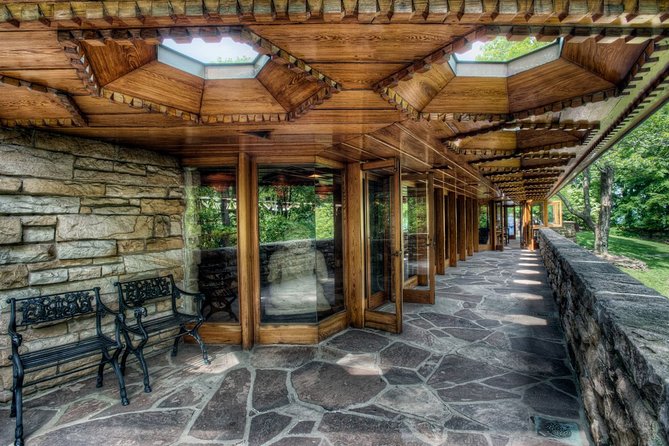 Fallingwater and Kentuck Knob - Two Visions of Frank Lloyd Wright - Exclusive Private Guided Tour
