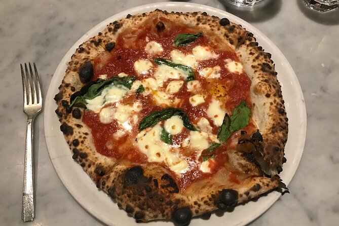 Friday Pizza Walk of Downtown Chicago - Come Hungry and Explore Chicagos Pizza Scene