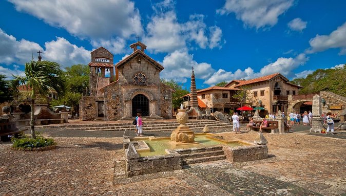 From Punta Cana: Saona Island & Altos De Chavon Day Trip With Lunch and Open Bar - Good To Know