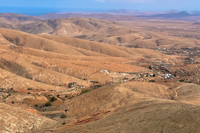 Fuerteventura: PRIVATE ISLAND Sightseeing Grand Tour. 8 Pax.R.30 - The Sum Up