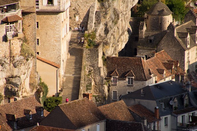 Full Day Tour With a English Speaking Driver Guide Rocamadour and the Most Beautiful Villages in Fra - Weather Requirements and Minimum Travelers