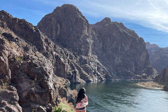 Hoover Dam Kayaking Trip, 6 Hot Springs, 6 Caves, 4 Waterfalls - The Sum Up
