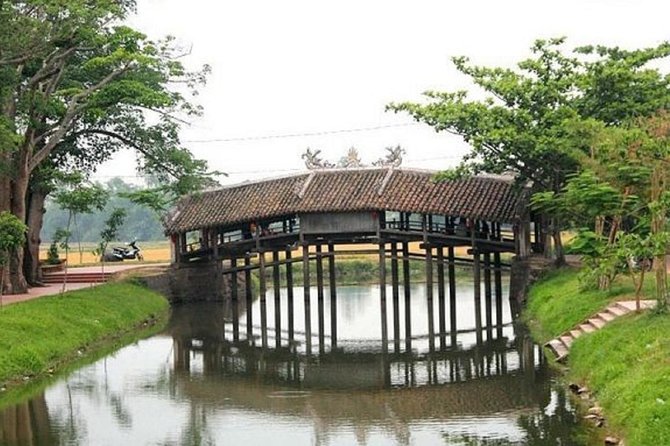 Hue Cycling Tour To Thanh Toan Bridge - Tour Details