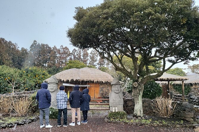 Jeju Islandの日本語を話すドライバーとの日本人観光ツアー - Booking and Contact Details