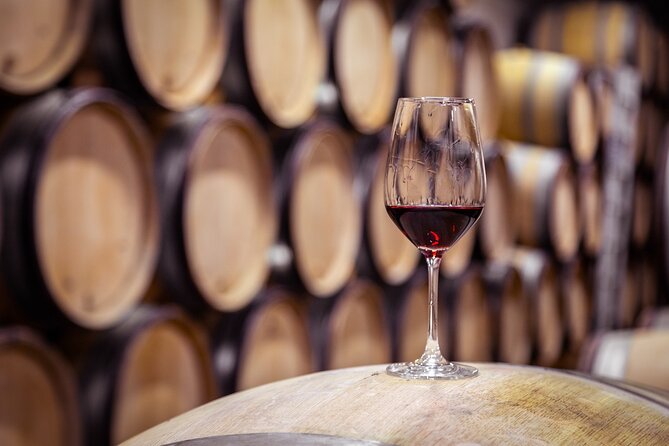 Kelowna Mystery Full Day Guided Wine Tour With 5 Wineries - The Sum Up