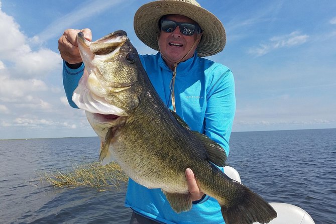 Lake Okeechobee Fishing Trips Near Palm Beach Florida - Questions and Contact Information