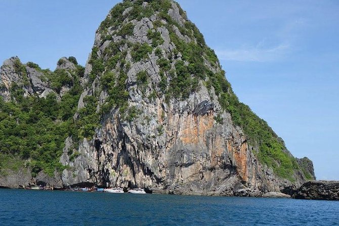 Lanta 4 Islands Emerald Cave Snorkeling Tour by Speedboat - Snorkeling and Sightseeing Highlights