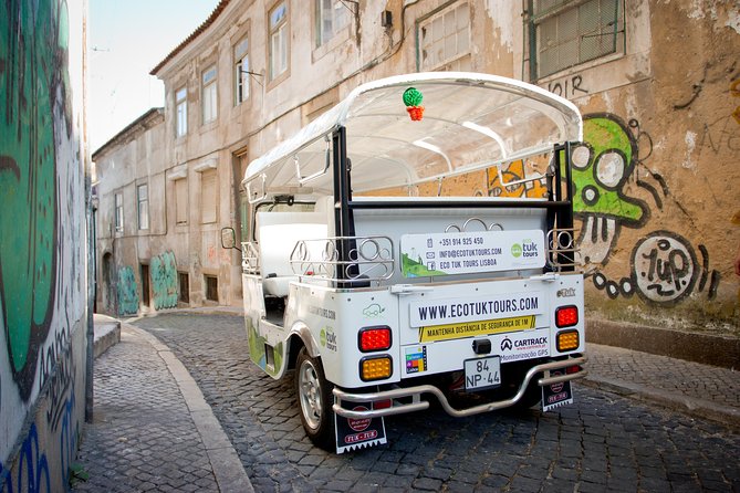Lisbon History and Heritage Tour by Electric Tuk-Tuk - Personalized and Knowledgeable Guides