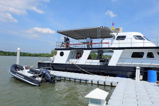 Luxury Sunset Cruise at Krabis Coastlin With Power Catamaran - Common Questions