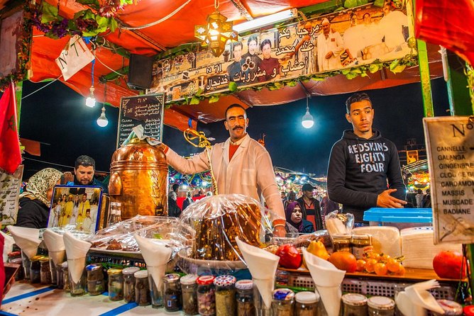 Marrakech Food and Djemaa El Fna Market Tour With Dinnner - Traditional Moroccan Dinner