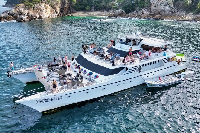 Mega Yacht All-Inclusive Private Boat Tour - What to Bring