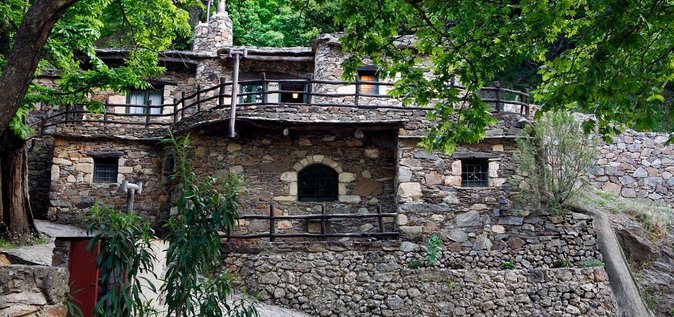 Milia Mountain Retreat Small-Group Lunch and 4WD Tasting Tour  - Chania - The Sum Up