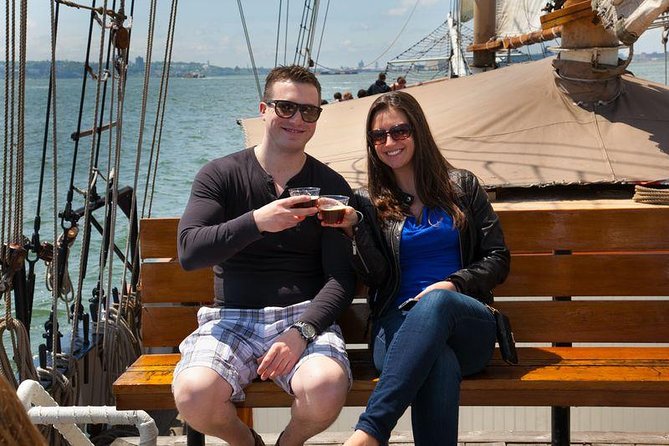 New York Harbor Craft Beer, Manhattan Skyline Sailing Cruise  - New York City - The Sum Up