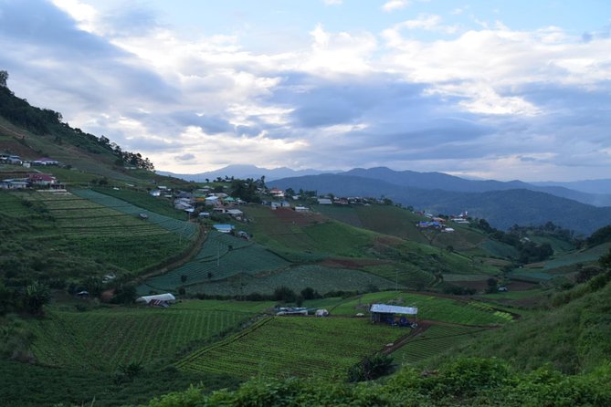 One Day Long Neck Hill Tribe - Waterfall - Hot Spring (Private Tour) - Common Questions