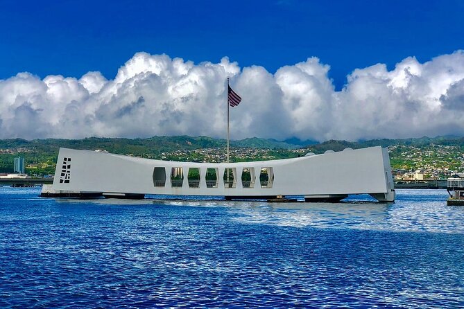 Origamitours Pearl Harbor (USS Arizona Ticket Included) & BattleShip Missouri - The Sum Up