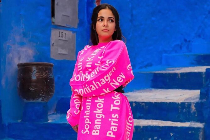 Photographer in Chefchaouen - The Sum Up