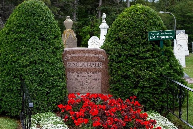 Prince Edward Island Private Full-Day Sightseeing Tour  - Charlottetown - The Sum Up