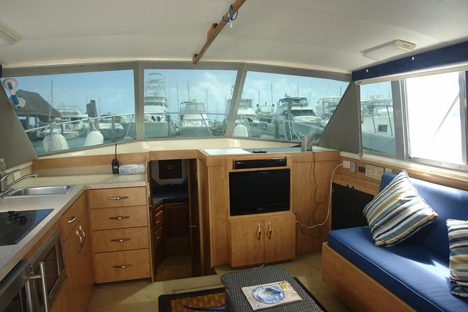 Private Air-Conditioned Fishing Rental in Cancun (up to 9) - Common Questions