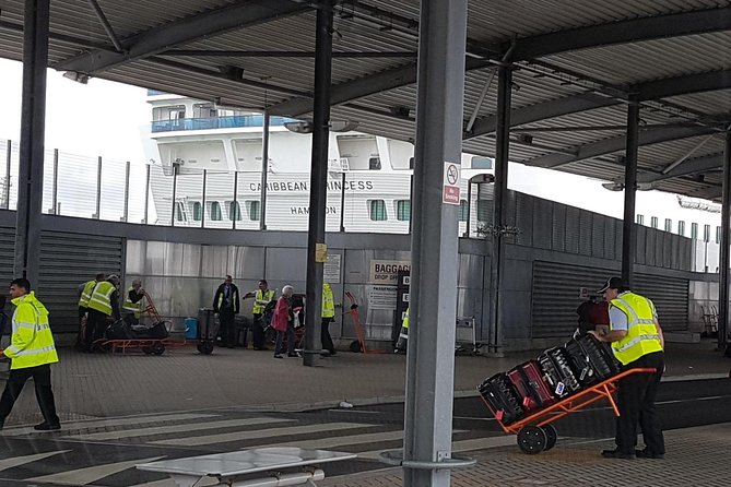 Private Arrival Airport Transfer: Gatwick Airport to Southampton Cruise Terminal - Common Questions