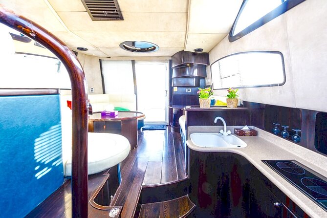 Private Charter Yacht Dubai - Exclusive Yacht Cruising Tour - Overall Experience and Recommendations