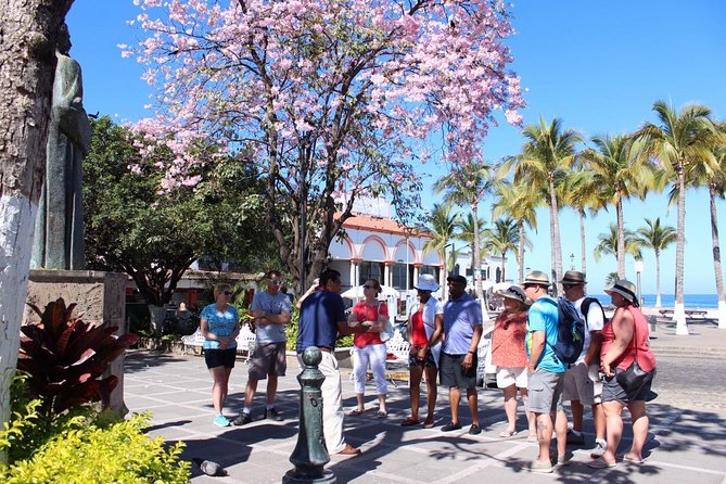 Private City Highlight Tour With Tequila Tasting - The Sum Up