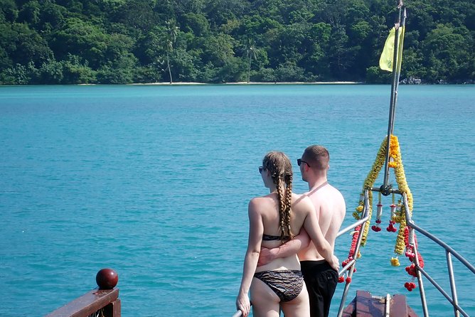 Private Full-Day Blue Dragon Yacht for Snorkeling Koh Tan & Visit Pink Dolphin - Common Questions