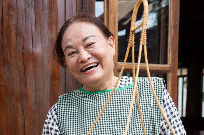 Private Garden Tour & Cooking Class in Beautiful Chiang Mai Home With Transfers - Common Questions