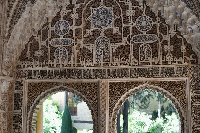 Private Guided Night Tour to the Alhambra - The Sum Up
