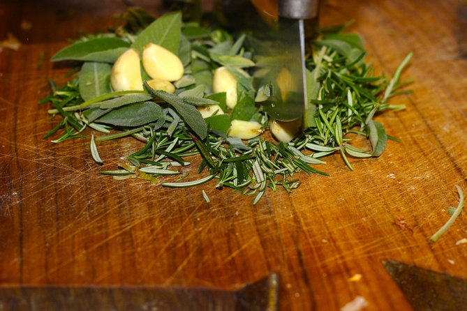 Private Market Tour and Tuscan Cooking Class With a Local - Lunch With Wine and Prosecco