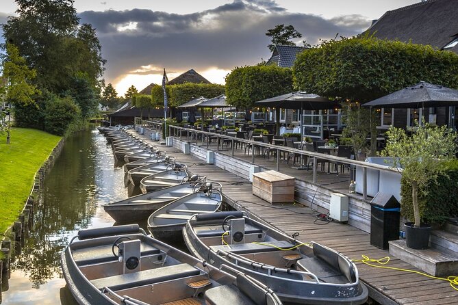 Private Self Guided Walking Tour in Giethoorn With Your Phone - Common Questions